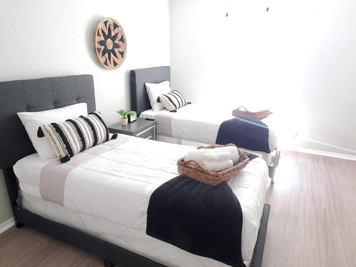 Fashionable Stylish Apartment Houston Ngoại thất bức ảnh